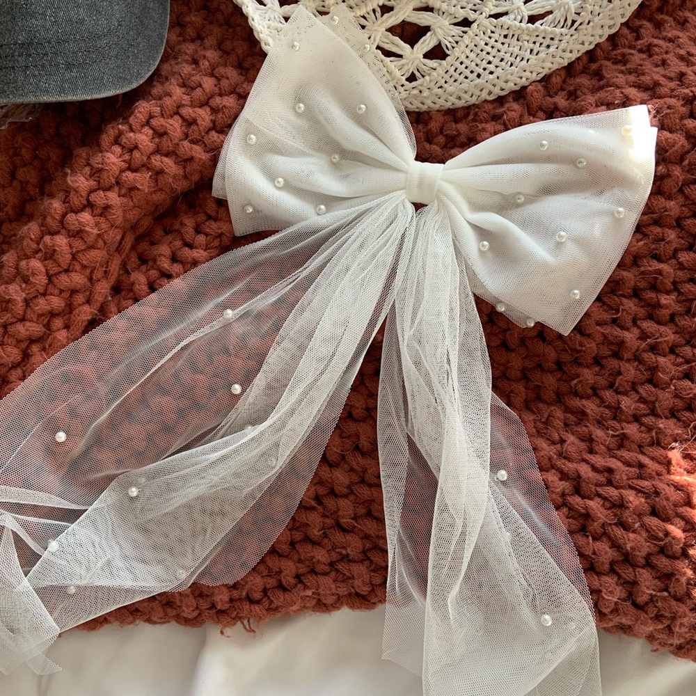 Pearl Hair Bow